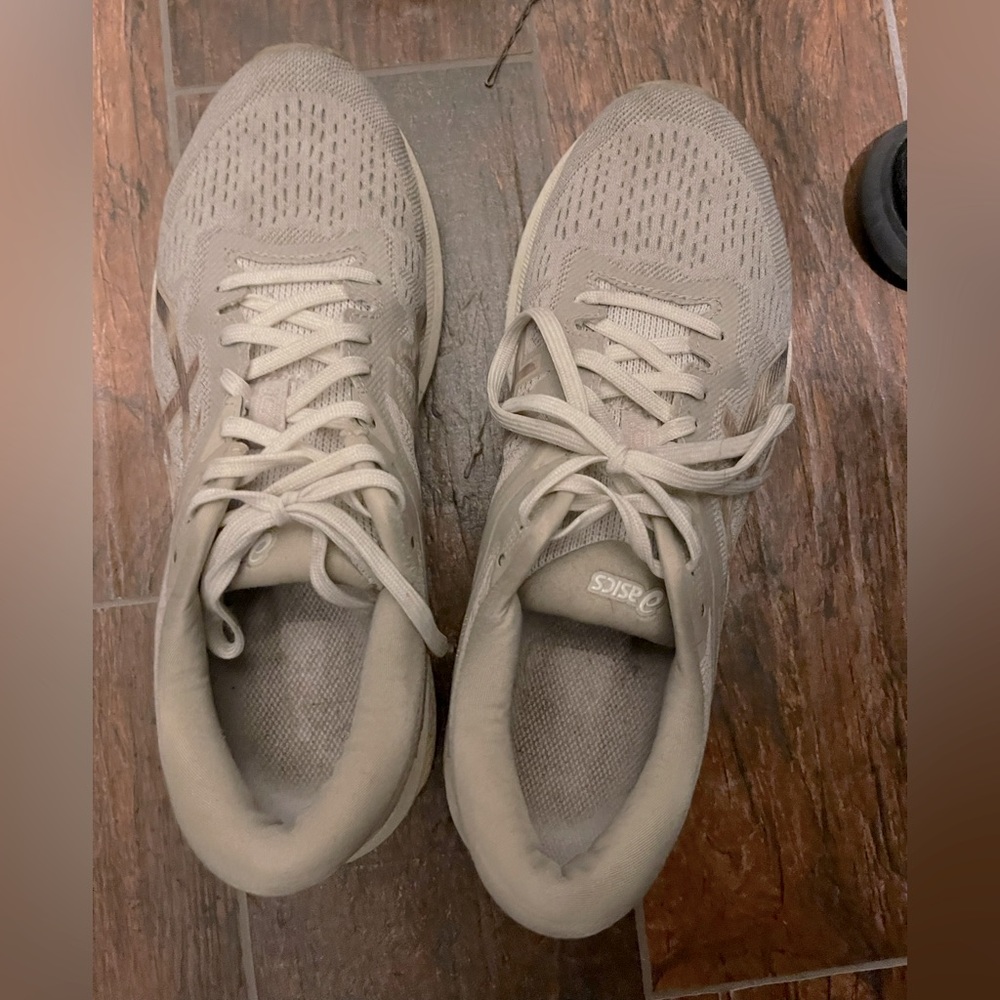 ASICS’s (WOMENS SIZE 9.5)